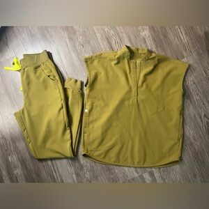 FIGS (Women’s) Matching Scrub set